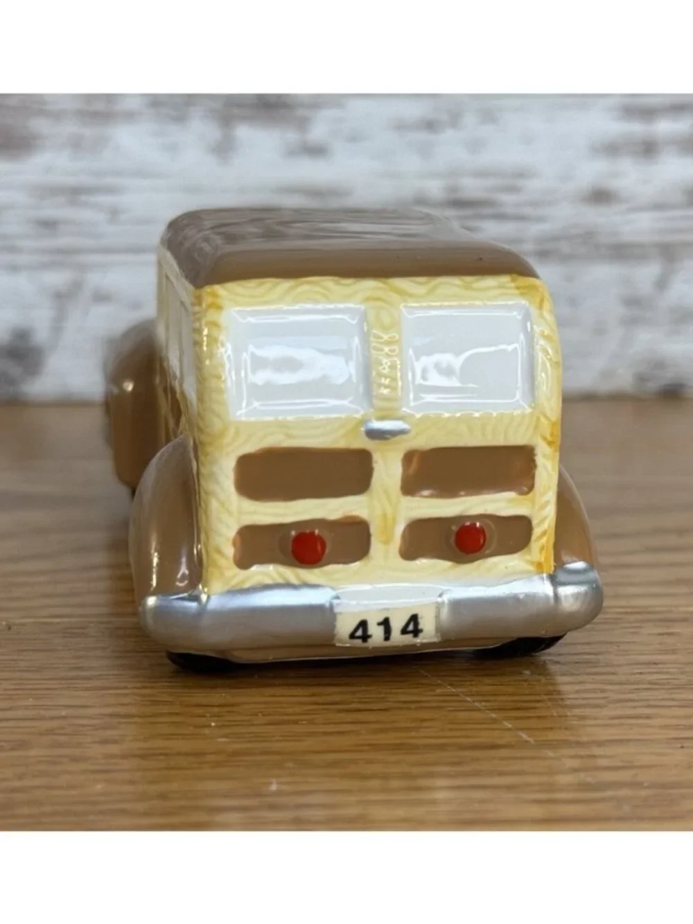 Dept 56 Snow Village Woody Station Wagon #5136-5